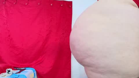 karla           instagram  online show from 09/23/25, 03:26