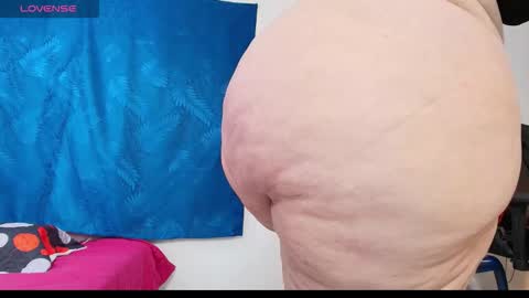 karla           instagram  online show from 12/15/25, 04:11