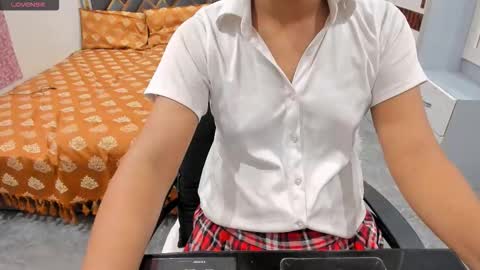 Snapshot of sexy_doll_1_ chatting on 09/20/25, 08:37 Sexydoll online show from 09/20/25, 08:37