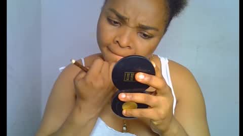 Snapshot of sexy_ebonygirl_ chatting on 09/21/25, 08:43 Clara online show from 09/21/25, 08:43