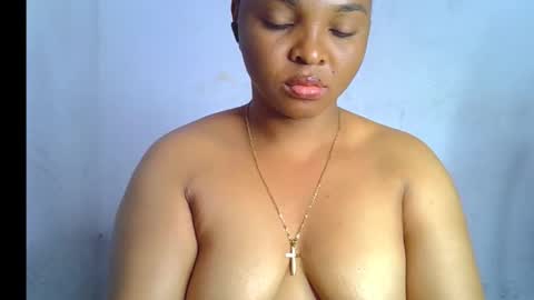 Clara online show from 12/03/25, 07:01