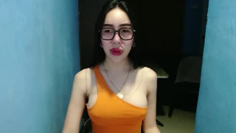 sexy_emily92 online show from 01/11/26, 12:43