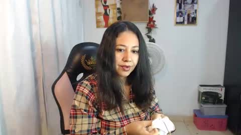 Snapshot of sexy_goddes1 chatting on 02/17/26, 03:47 layla violeta gomez online show from 02/17/26, 03:47