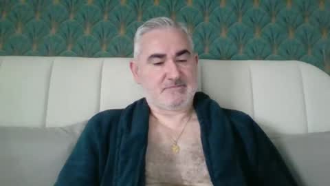 Antonio online show from 04/08/26, 06:35