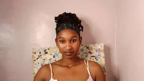 Snapshot of sexy_joyline chatting on 12/15/25, 10:03 joy online show from 12/15/25, 10:03