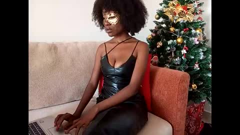 Snapshot of sexy_kinny chatting on 01/15/26, 11:48 Mistress Valentina BIRTHDAY SHOW 30TH NOV online show from 01/15/26, 11:48