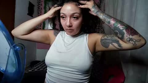 sexy lolas online show from 10/22/25, 06:13