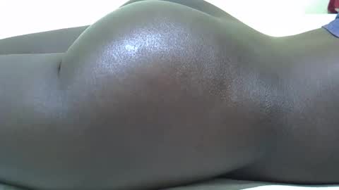 Snapshot of sexy_loner07 chatting on 11/16/25, 02:28 Loner online show from 11/16/25, 02:28