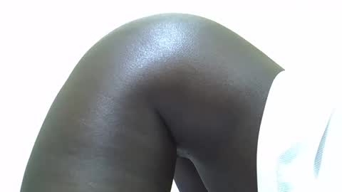 Snapshot of sexy_loner07 chatting on 11/21/25, 06:01 Loner online show from 11/21/25, 06:01