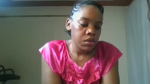 sexy_lyna online show from 11/11/25, 05:24