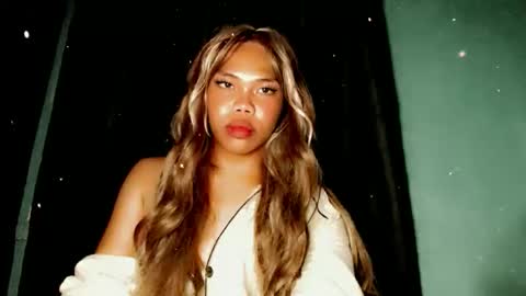 Nicole online show from 05/05/26, 04:37