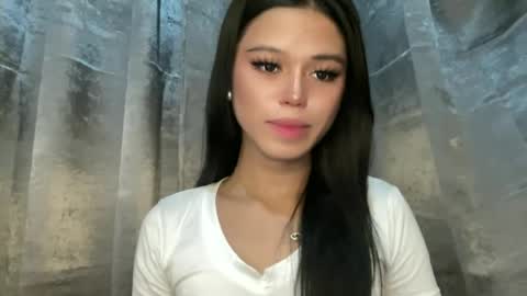 Snapshot of sexy_maevemorexxx chatting on 06/25/26, 02:55 Nicole online show from 06/25/26, 02:55