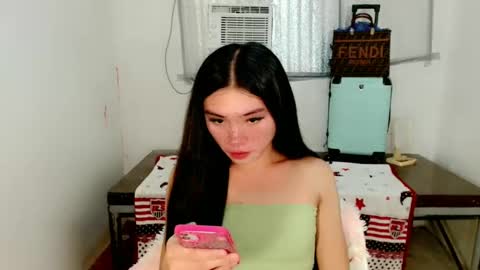 Snapshot of sexy_mikaxoxo chatting on 02/10/25, 09:36 mika online show from 02/10/25, 09:36