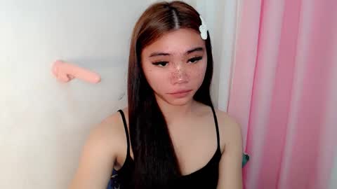 Snapshot of sexy_mikaxoxo chatting on 10/03/25, 06:10 mika online show from 10/03/25, 06:10