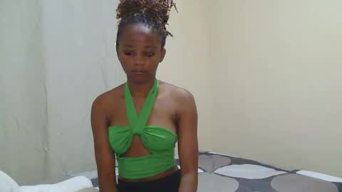 Snapshot of sexy_moh1 chatting on 10/06/25, 02:20 sexy_moh1 online show from 10/06/25, 02:20