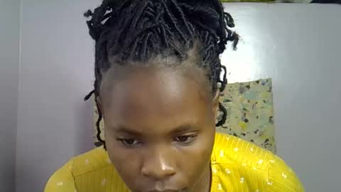 Molyne online show from 02/26/26, 01:43