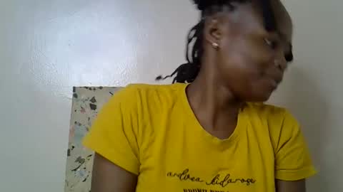 Molyne online show from 03/08/26, 04:27