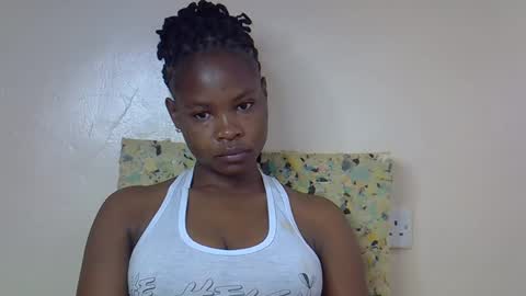 Molyne online show from 04/10/26, 12:16