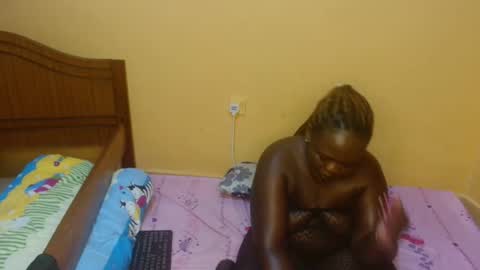 lina online show from 01/12/26, 02:00