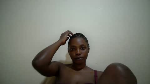 Snapshot of sexy_muna2 chatting on 02/20/26, 01:00 sexy_muna2 online show from 02/20/26, 01:00