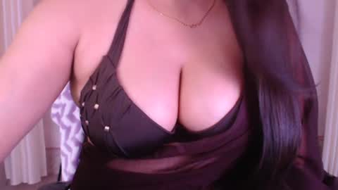 Snapshot of sexy_myra18 chatting on 07/06/26, 03:25 myra online show from 07/06/26, 03:25