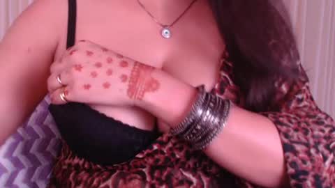 Snapshot of sexy_myra18 chatting on 07/30/26, 03:27 myra online show from 07/30/26, 03:27