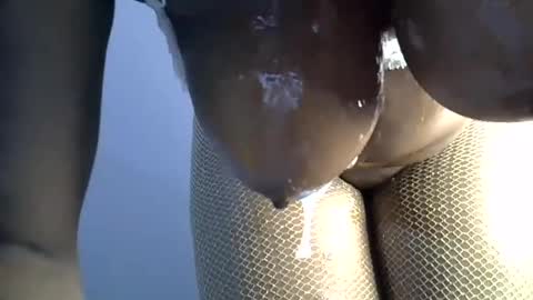 Snapshot of sexy_natallie chatting on 06/27/26, 12:22 natallie online show from 06/27/26, 12:22