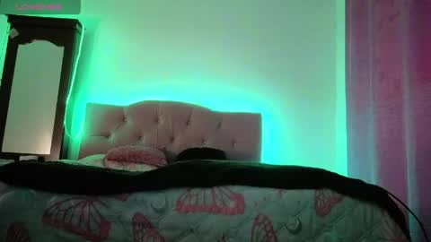 miss natasha online show from 04/16/26, 12:39