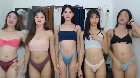 Snapshot of sexy_pantywhose chatting on 11/23/25, 03:28 sexy_pantywhose online show from 11/23/25, 03:28