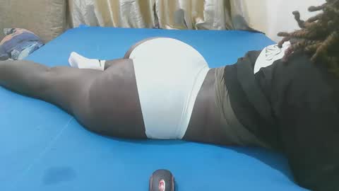 Snapshot of sexy_quincy1 chatting on 03/02/26, 06:14 Sexy Quincy online show from 03/02/26, 06:14