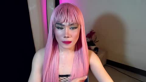 Snapshot of sexy_rc18 chatting on 12/06/24, 09:02 RC online show from 12/06/24, 09:02