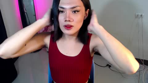 Snapshot of sexy_rc18 chatting on 12/11/24, 09:01 RC online show from 12/11/24, 09:01