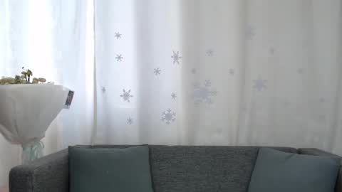 Snapshot of sexy_sansa chatting on 11/18/25, 08:41 Alina online show from 11/18/25, 08:41