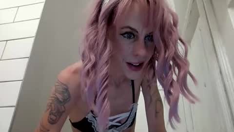 sexy scarlett cinnamon online show from 11/18/25, 05:45