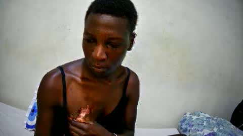 Snapshot of sexy_tania1 chatting on 12/03/25, 07:49 sexy_tania1 online show from 12/03/25, 07:49