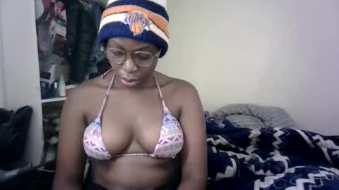 Snapshot of sexy_tatty2 chatting on 10/07/25, 04:20 sexy_tatty2 online show from 10/07/25, 04:20