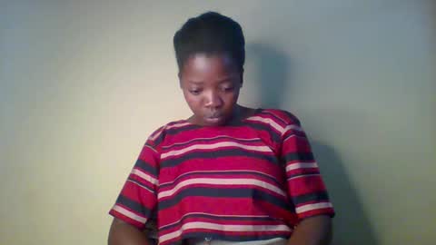 Snapshot of sexy_tiits chatting on 11/17/25, 03:56 queen Lerk online show from 11/17/25, 03:56