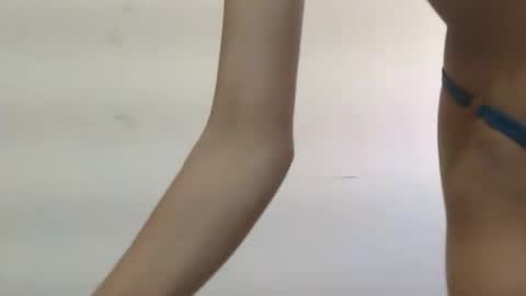 Snapshot of sexy_twishu chatting on 12/02/25, 04:07 Twishu online show from 12/02/25, 04:07