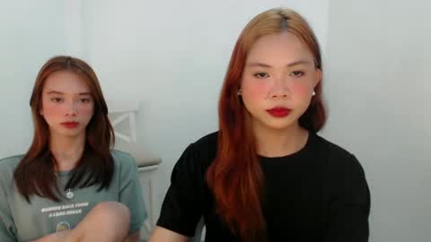 Snapshot of sexy_venicexx chatting on 12/21/24, 05:03 online show from 12/21/24, 05:03