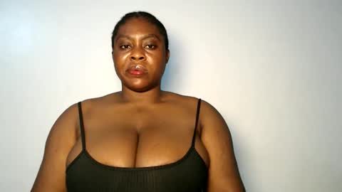 Snapshot of sexy_wetpussyy chatting on 10/30/25, 09:04 Luna online show from 10/30/25, 09:04