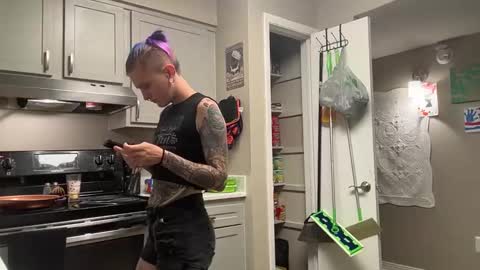 Ollie online show from 06/03/26, 03:17