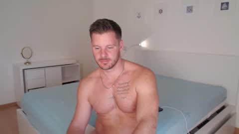 Snapshot of sexyandmarried chatting on 01/14/25, 12:24 sexyandmarried online show from 01/14/25, 12:24