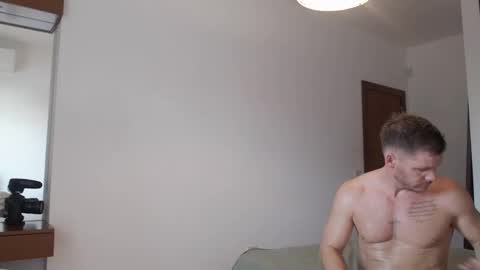 Snapshot of sexyandmarried chatting on 10/30/25, 10:38 sexyandmarried online show from 10/30/25, 10:38