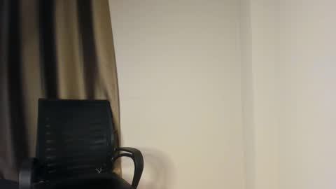 Aru online show from 10/23/25, 11:31