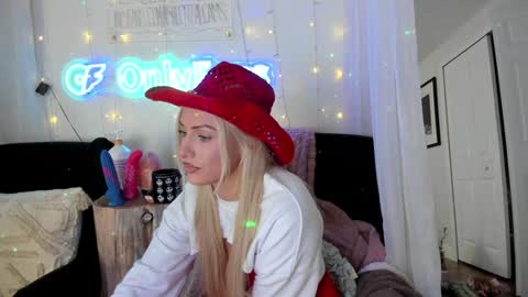 Snapshot of sexyashley_21 chatting on 02/03/25, 01:41 Ashley Teal online show from 02/03/25, 01:41