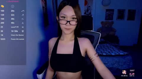 Snapshot of sexyasian_lady chatting on 07/01/26, 06:07 Chloe online show from 07/01/26, 06:07