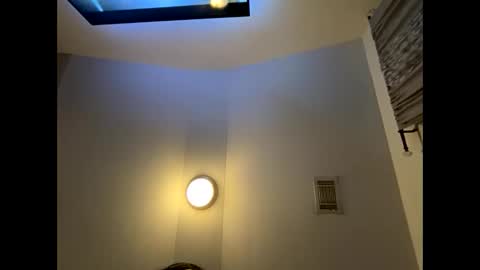 Snapshot of sexyassmixxy chatting on 12/03/25, 12:18 sexyassmixxy online show from 12/03/25, 12:18