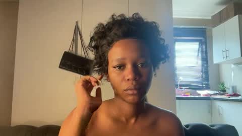 sexyasszeeee online show from 12/16/25, 07:57