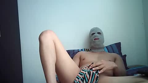 Snapshot of sexyatrevidoo chatting on 09/28/25, 01:27 SesyMen online show from 09/28/25, 01:27