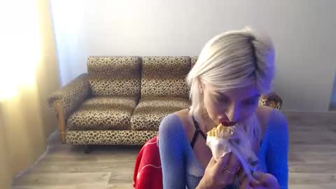 Snapshot of sexybeatriice chatting on 09/19/25, 06:26 sexybeatriice online show from 09/19/25, 06:26